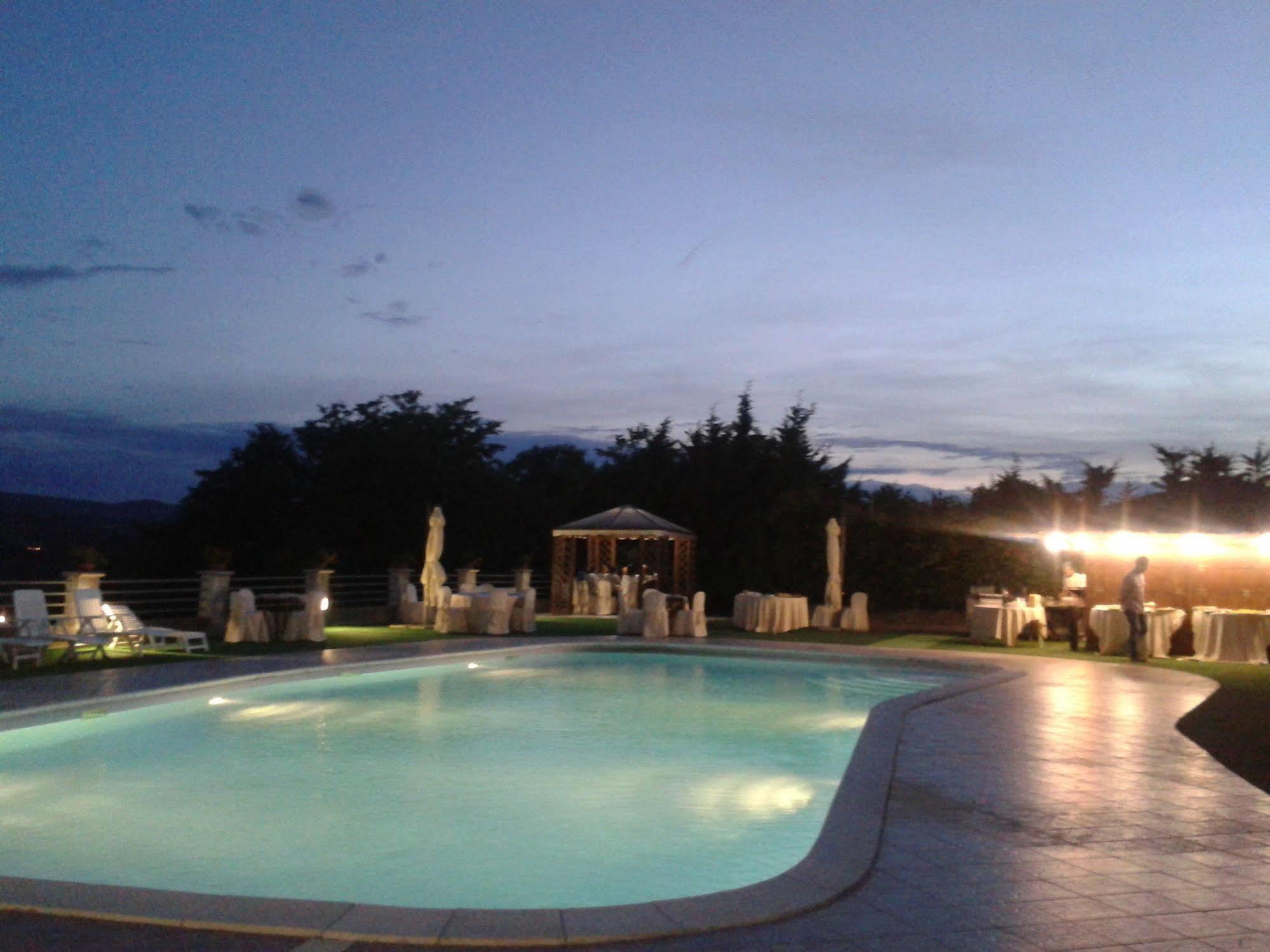 伊斯特别墅酒店 Tagliolo Monferrato 外观 照片